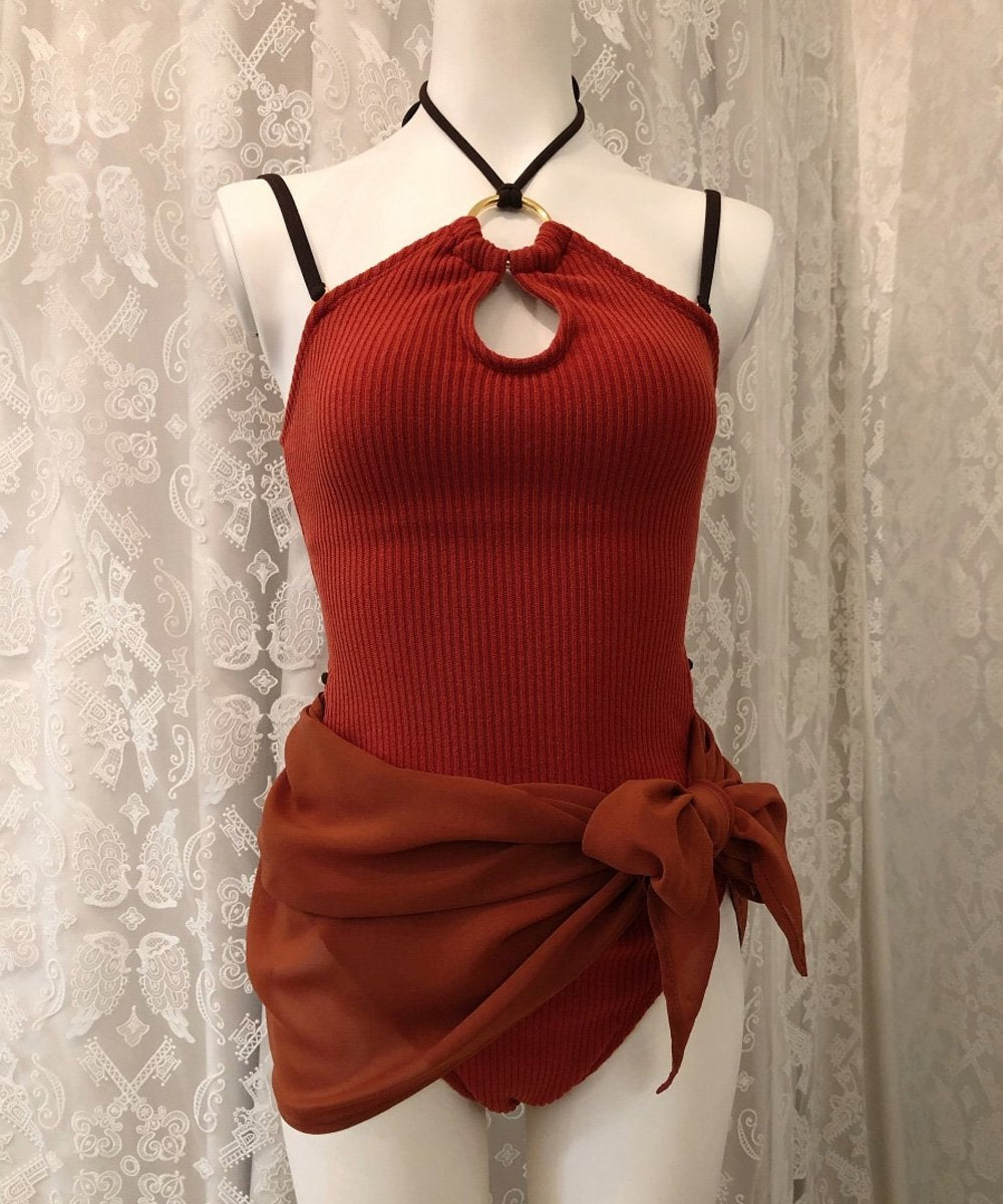 INNOVER swimwear |小胸さん専門下着ブランドfeast（フィースト